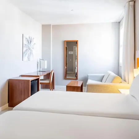 Ilunion Hotel
