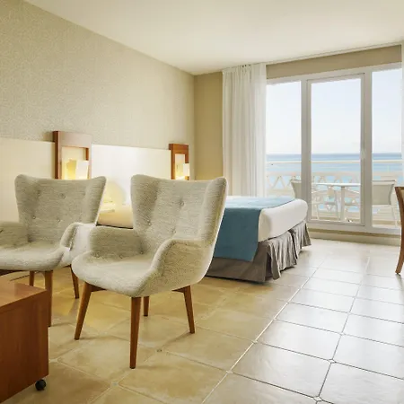 Ilunion Hotel 4*